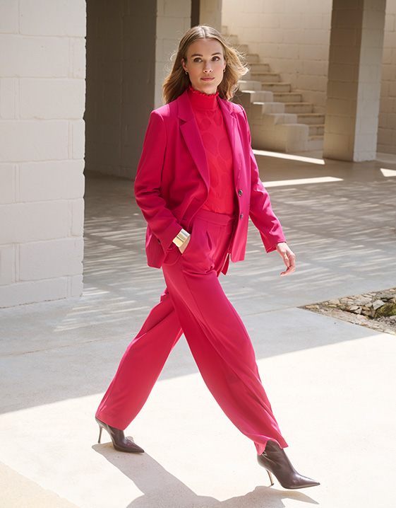 Feestelijke outfits voor kerst, oud & nieuw: look met broekpak