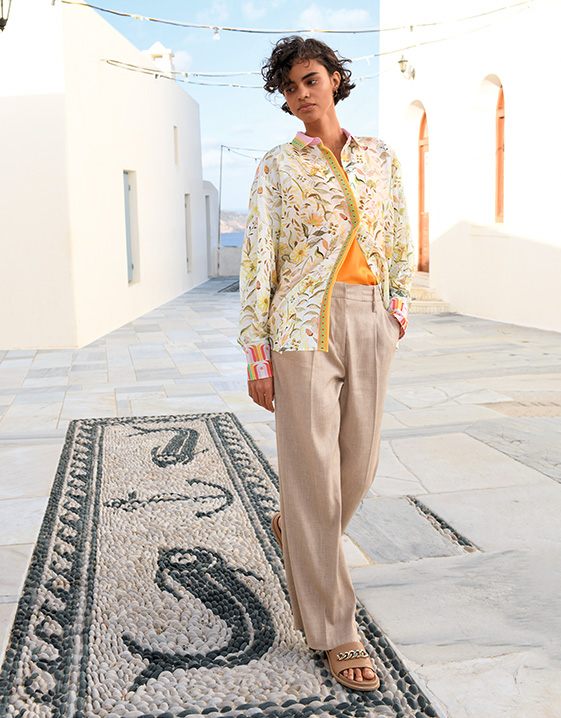 Trend SUNSET SUNRISE Colours - Look in Golden geel
